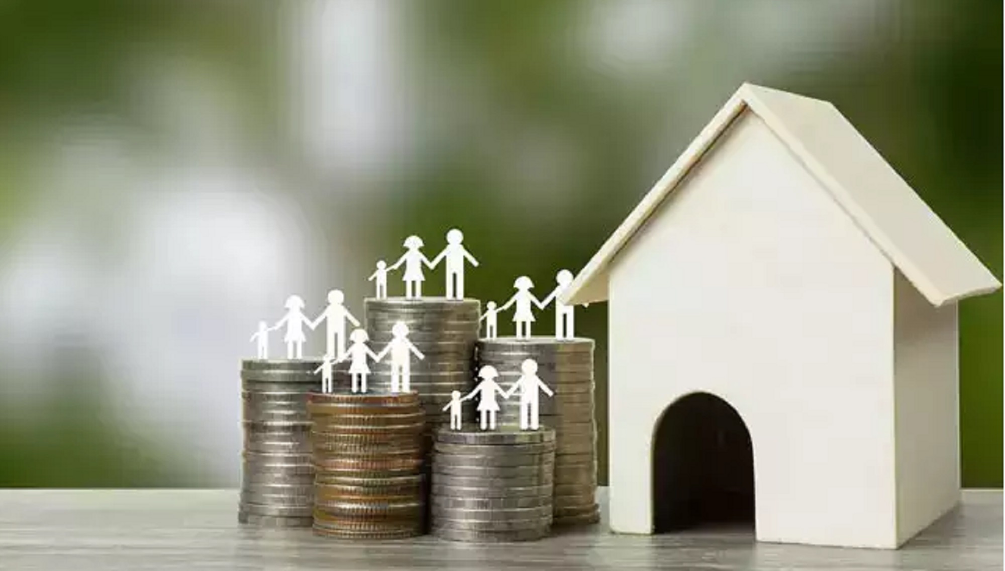 an executor manages the assets and potential heirs